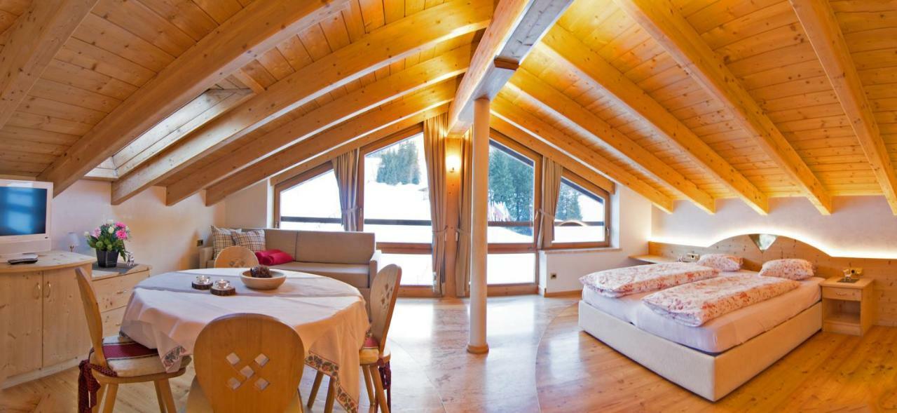 Chalet Albric Wolkenstein in Gröden Exterior foto